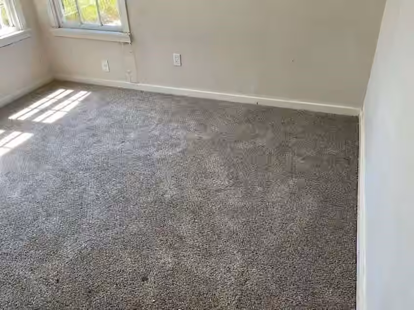 Photo 4 of 621 W 7th Street, Freeport, TX