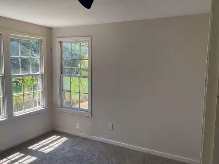 Photo 5 of 621 W 7th Street, Freeport, TX