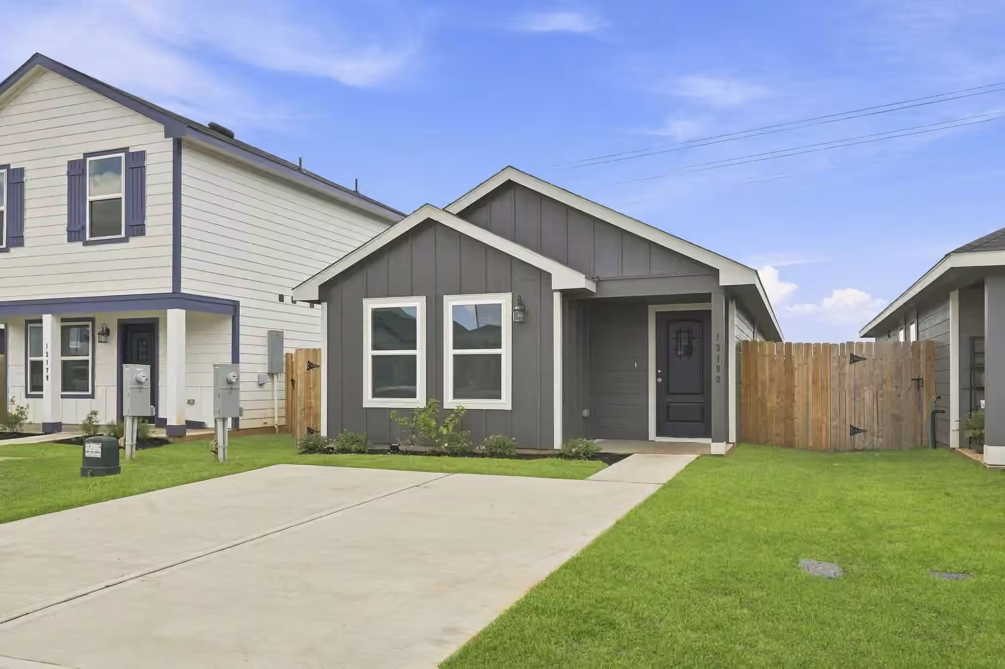 Photo 3 of 13183 Turret Bend Way, Willis, TX