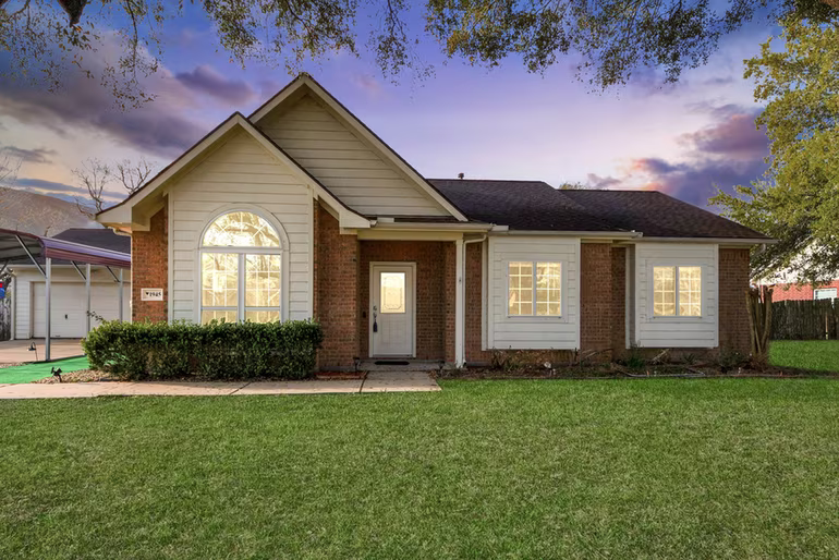 Photo of 1945 Dorothy Lane, Sealy, TX 77474