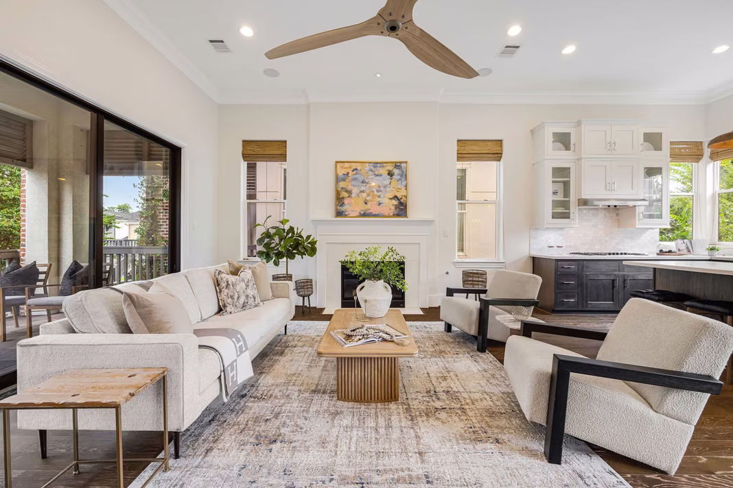 Photo 3 of 612 E 20th Street B, Houston, TX