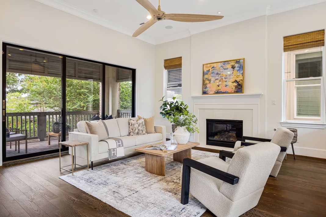Photo 5 of 612 E 20th Street B, Houston, TX