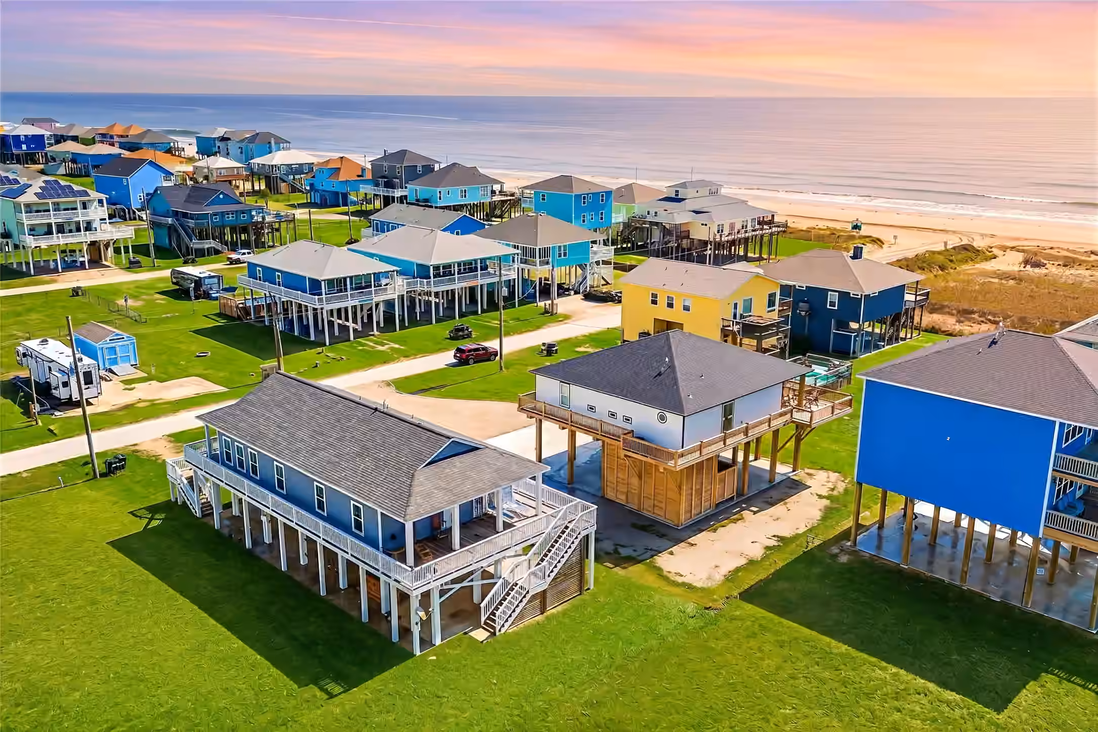 Photo 2 of 847 S Tinkle Lane, Crystal Beach, TX