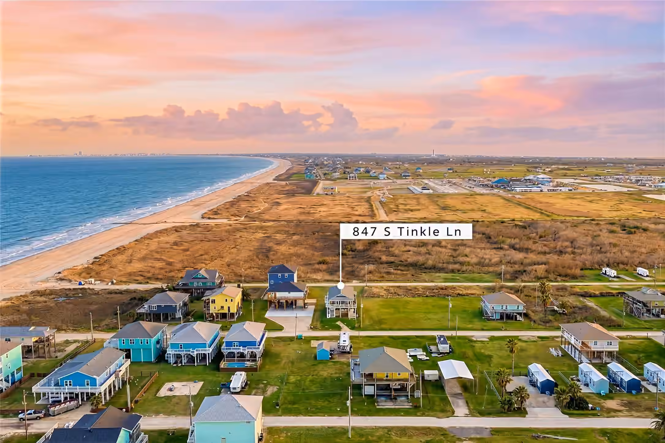 Photo 3 of 847 S Tinkle Lane, Crystal Beach, TX