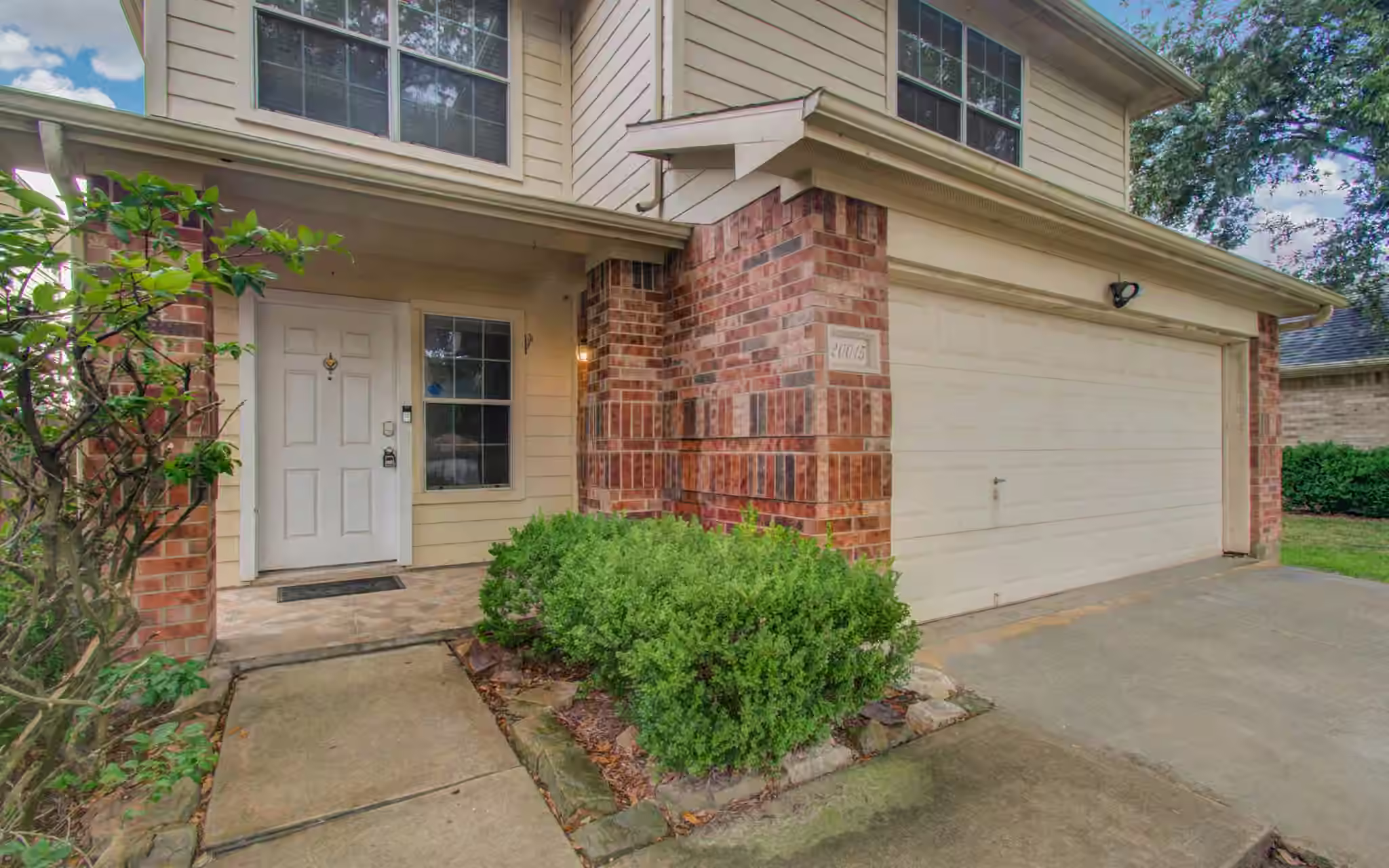 Photo 2 of 20015 Oland Way Drive, Houston, TX