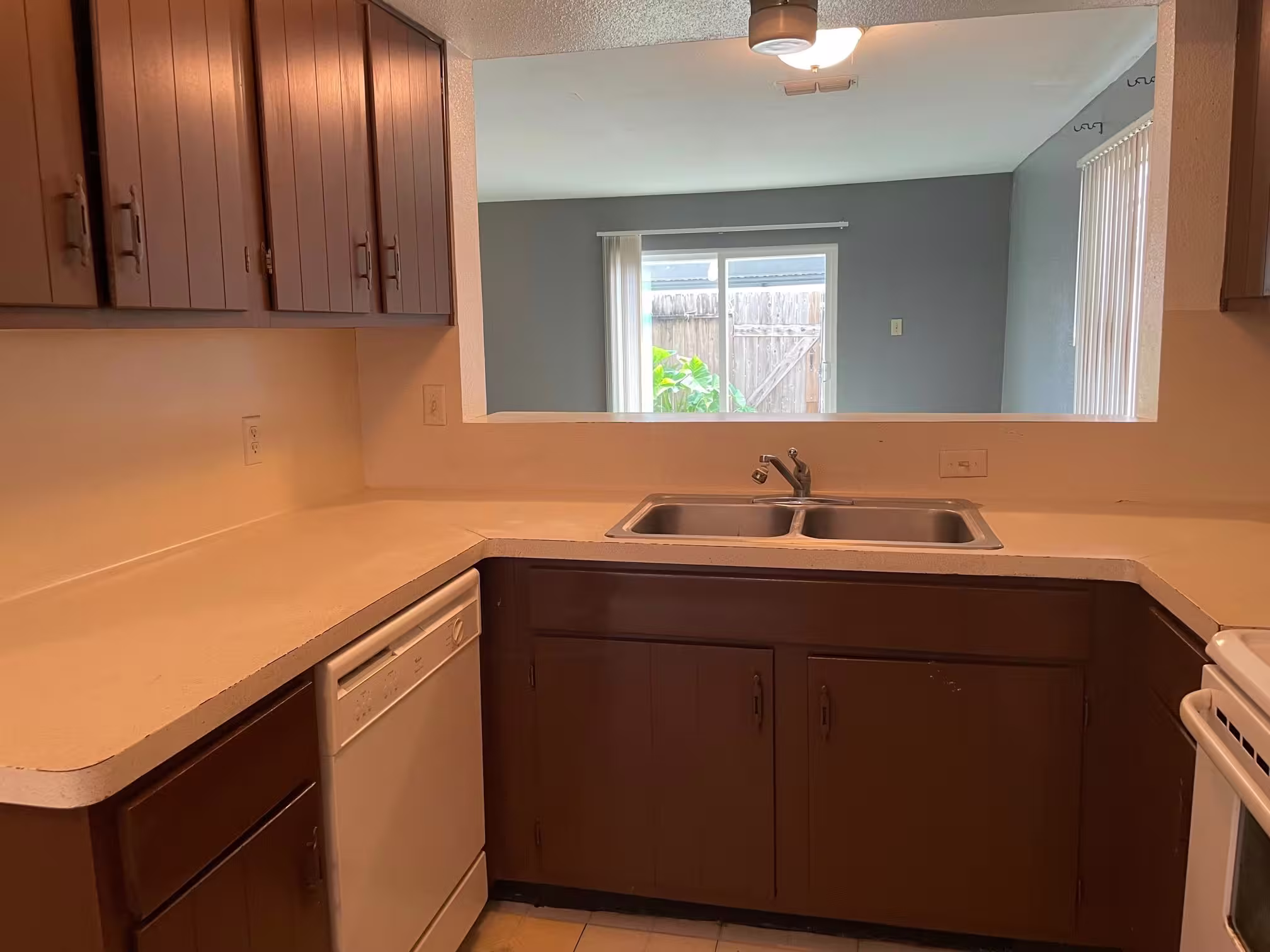 Photo 4 of 9200 W Bellfort Street 40, Houston, TX