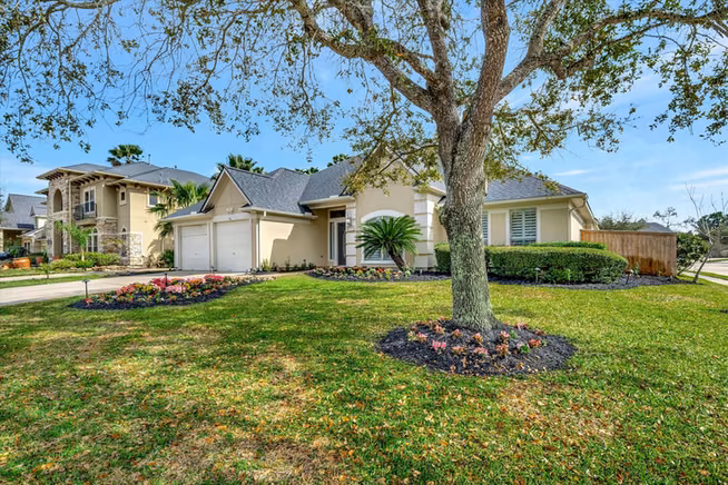 Photo 2 of 2806 Sea Channel Drive, Seabrook, TX