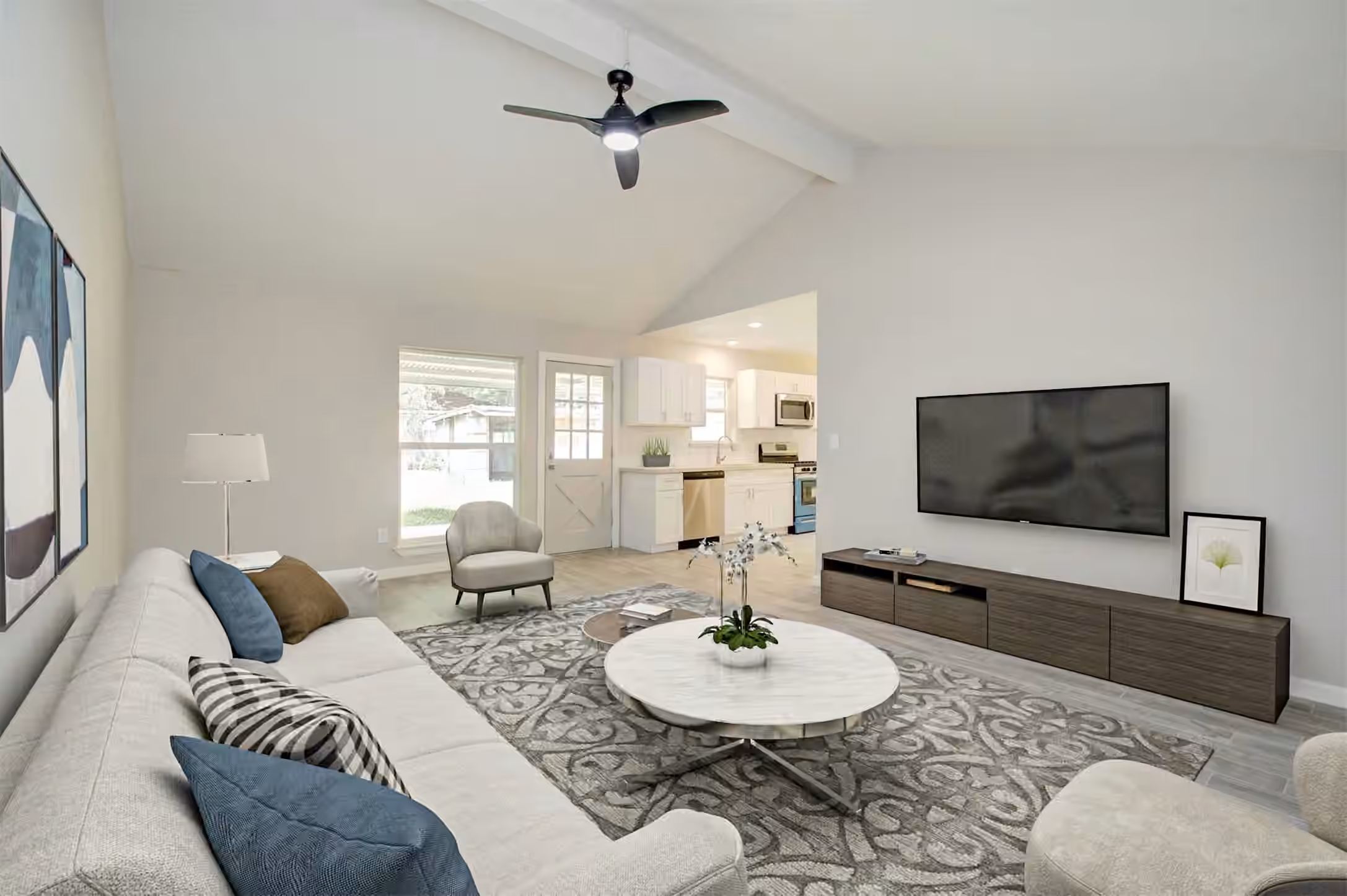 Photo 2 of 7902 La Roche Lane, Houston, TX