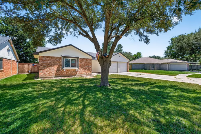 Photo 3 of 3711 Camphor Drive, Houston, TX