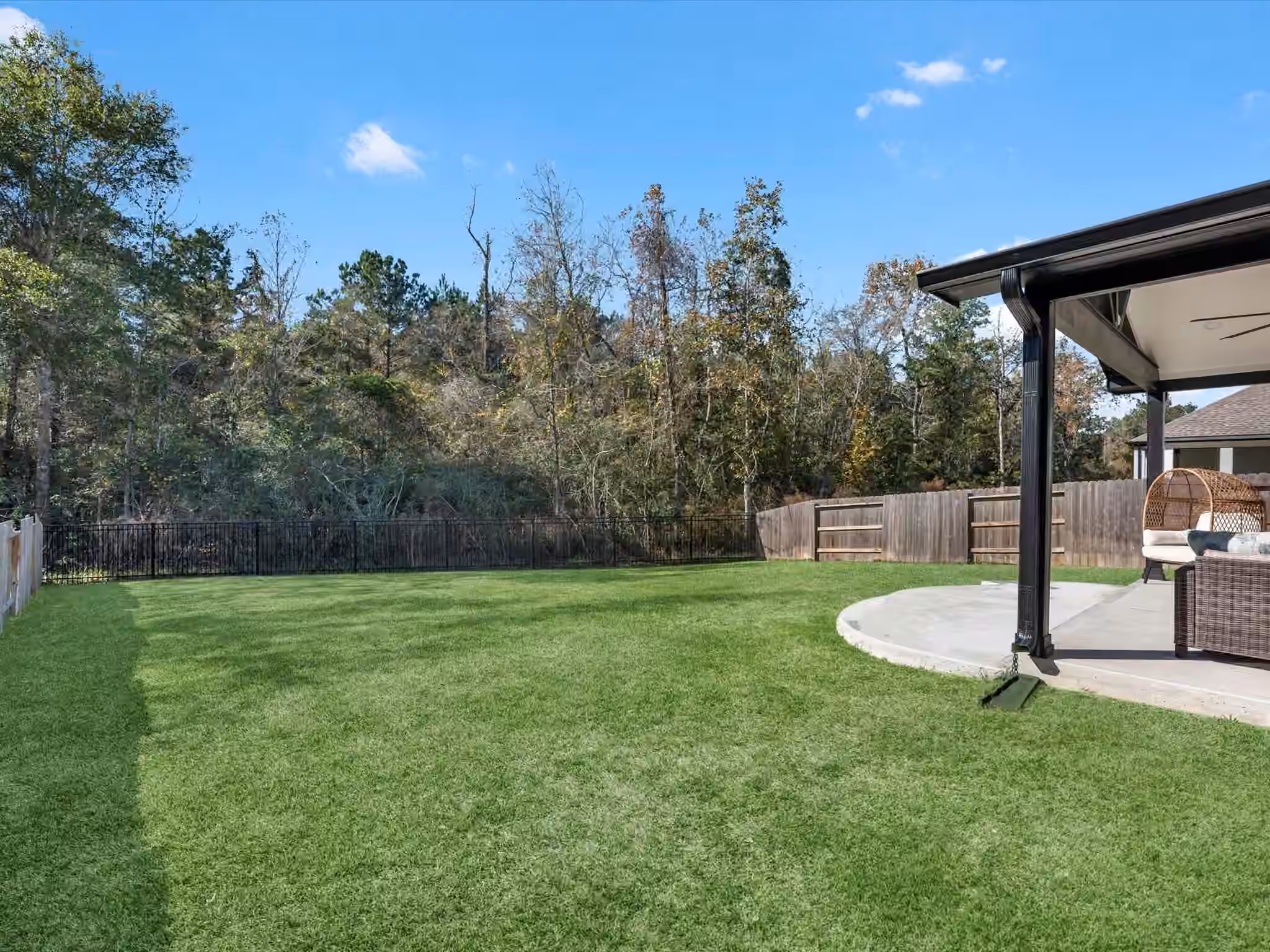 Photo 3 of 132 Stephens Ridge Lane, Montgomery, TX