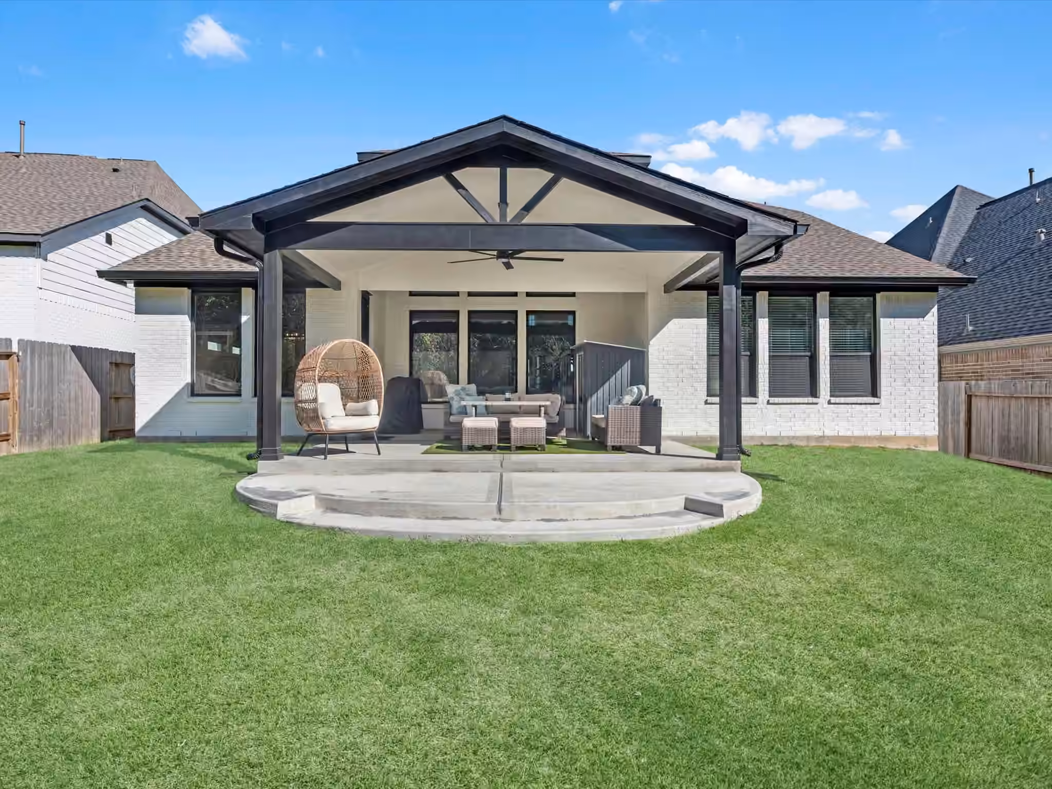 Photo 5 of 132 Stephens Ridge Lane, Montgomery, TX