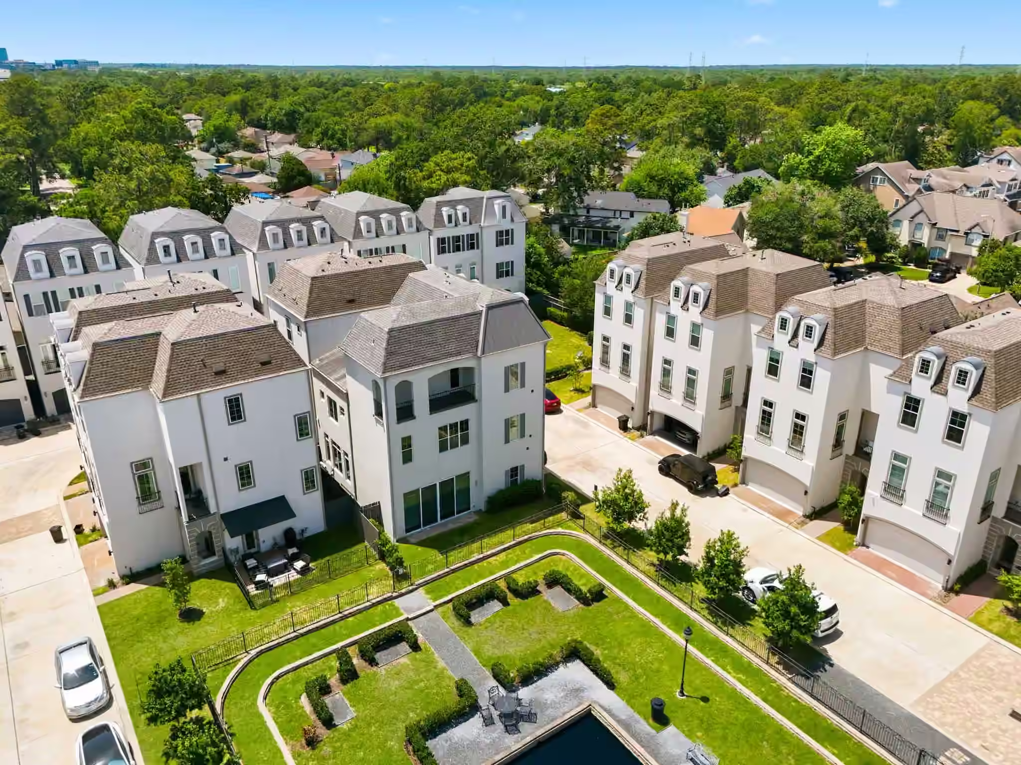 Photo 3 of 11119 Savannah Oaks Lane, Houston, TX