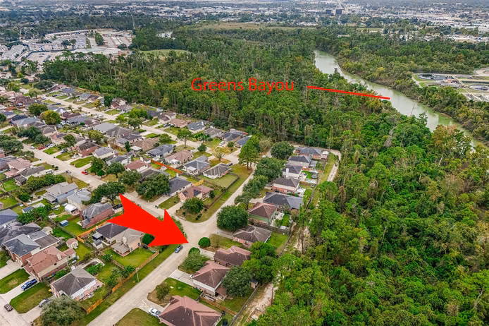 Photo 2 of 718 Saint Edwards Green Drive, Houston, TX