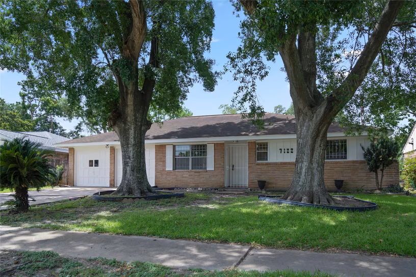 Photo of 7122 Tanager Street, Houston, TX