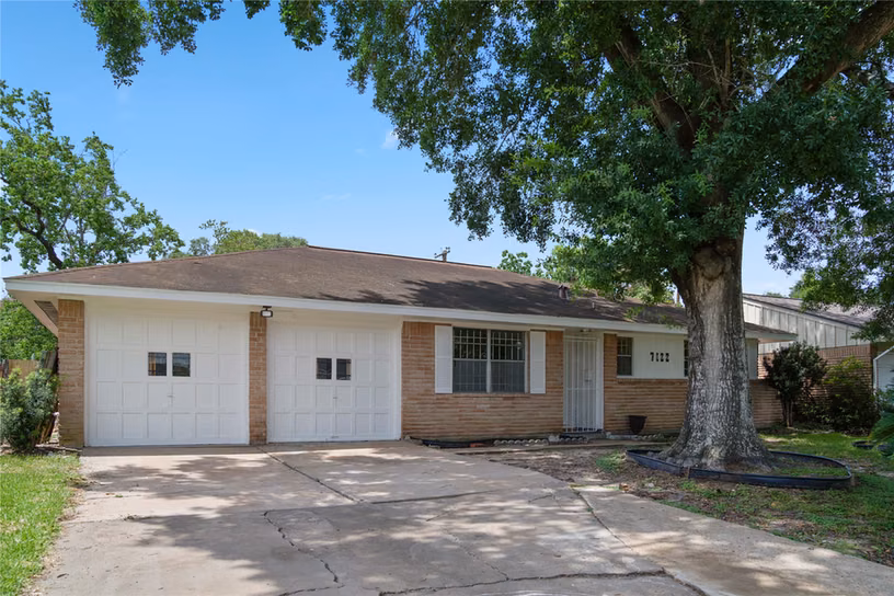 Photo 3 of 7122 Tanager Street, Houston, TX
