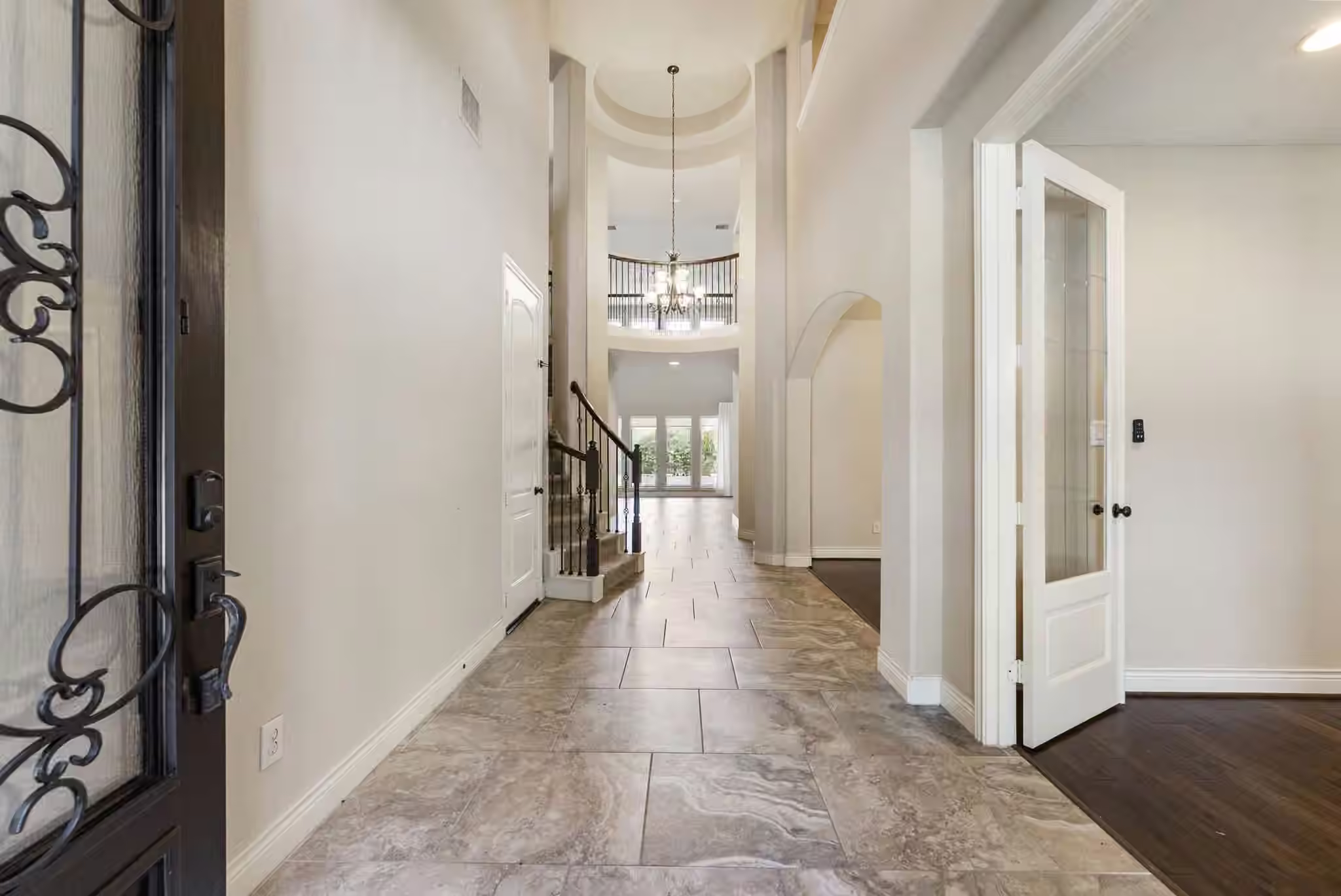 Photo 2 of 131 Deerchase Drive, Conroe, TX