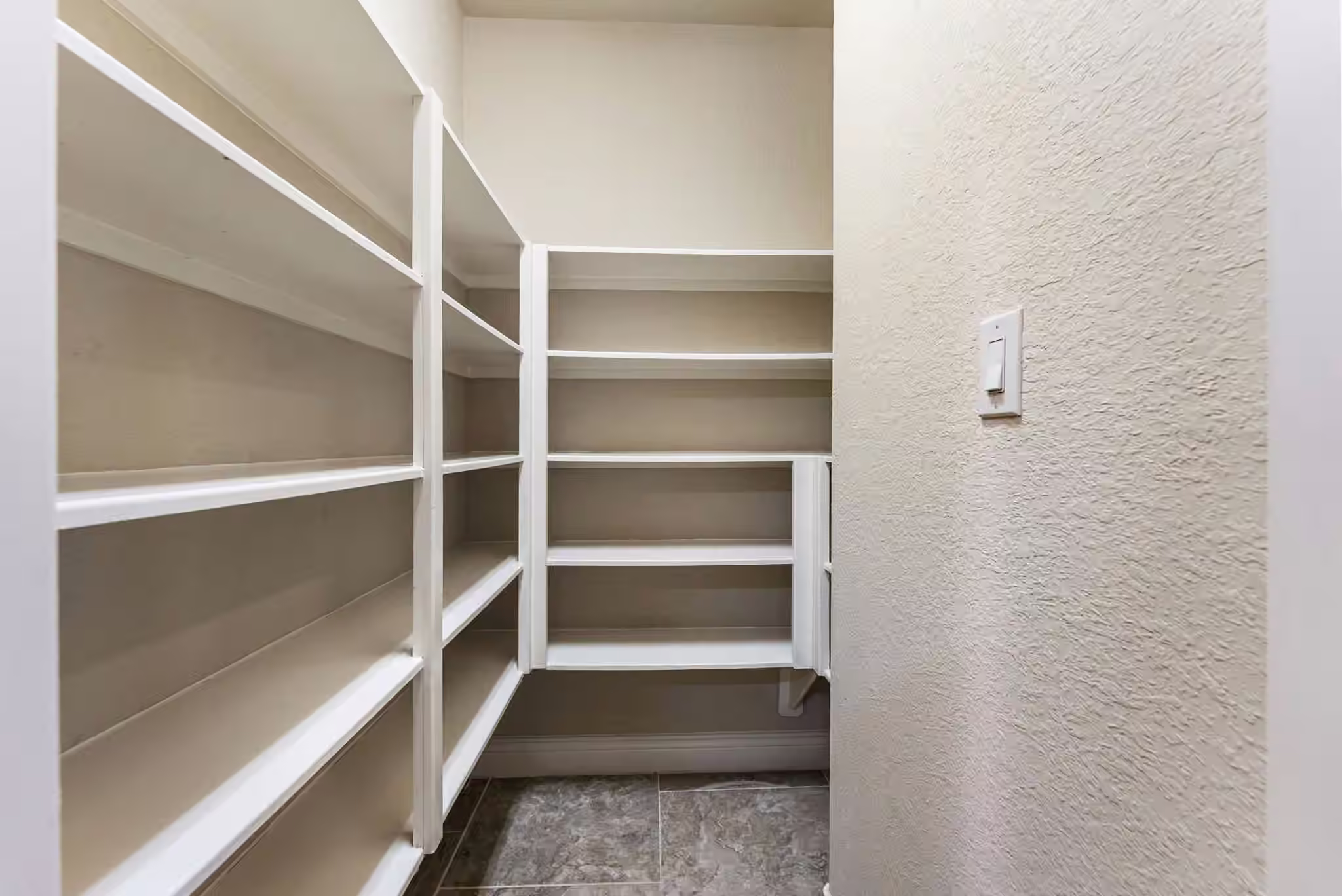 Photo 7 of 131 Deerchase Drive, Conroe, TX