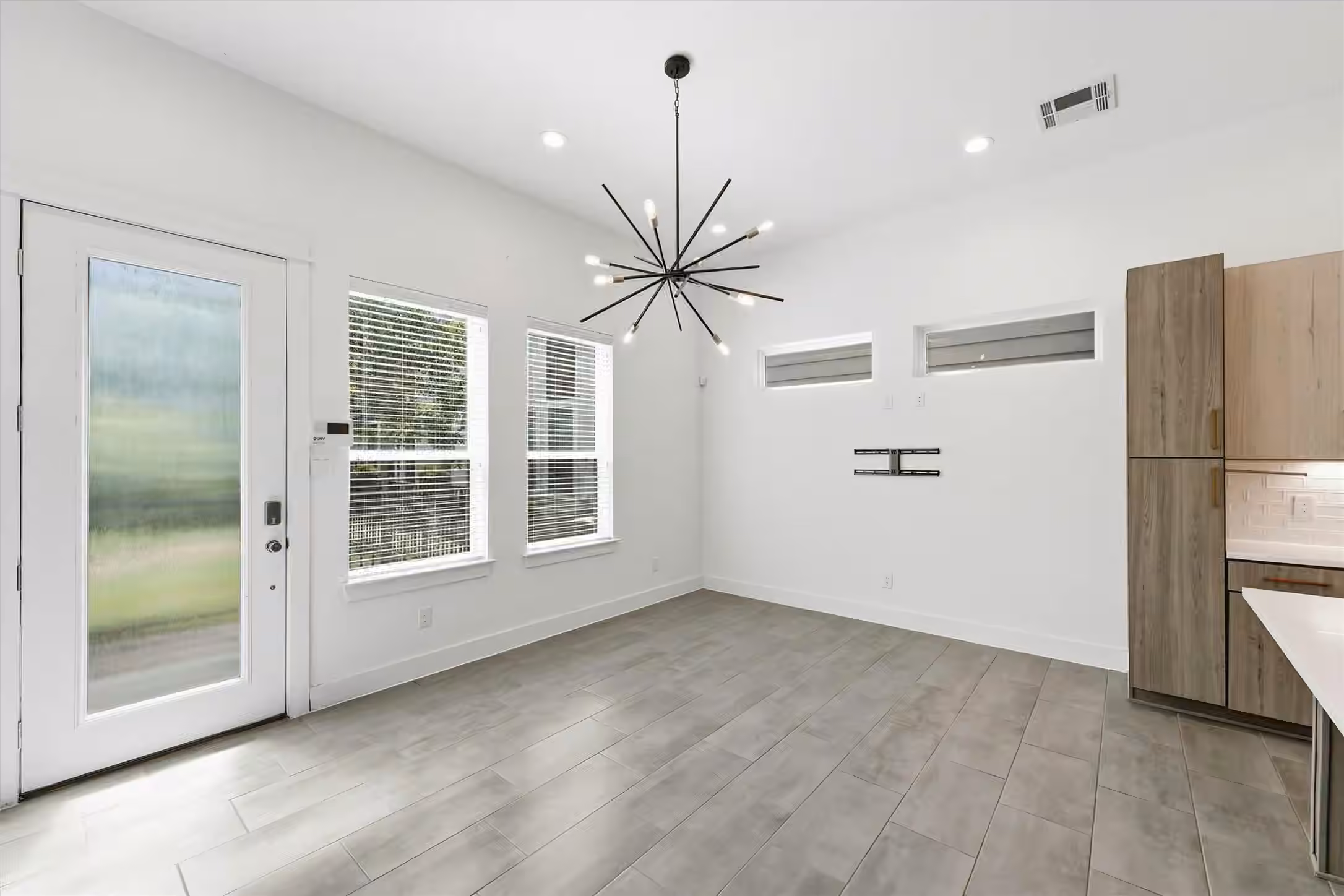 Photo 5 of 590 Janisch Road, Houston, TX