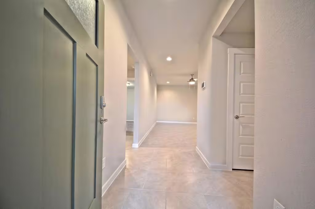Photo 3 of 7703 Rainham Valley Lane, Richmond, TX