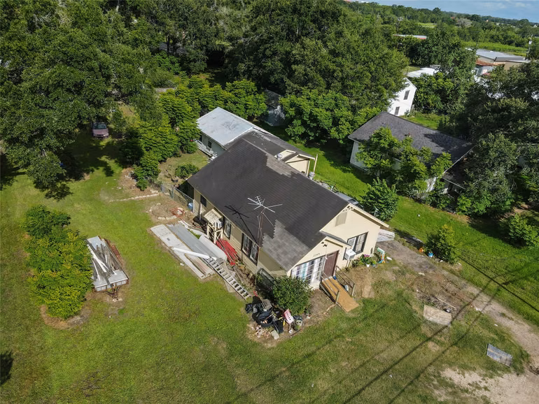 Photo 4 of 2509 1st Street, Rosenberg, TX