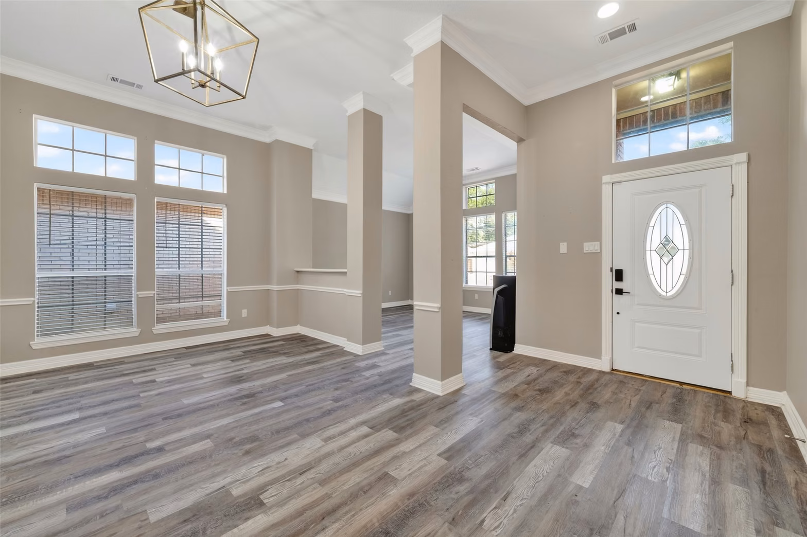 Photo 2 of 13815 Muirfield Village Drive, Houston, TX
