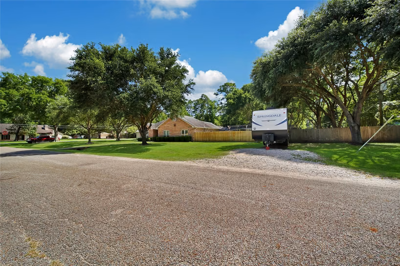 Photo 5 of 34605 Kara Lane, Pinehurst, TX