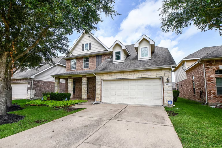 Photo 2 of 5607 Gemstone Park Road, Richmond, TX