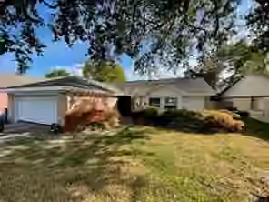 Photo 3 of 7411 Creekfield Drive, Spring, TX