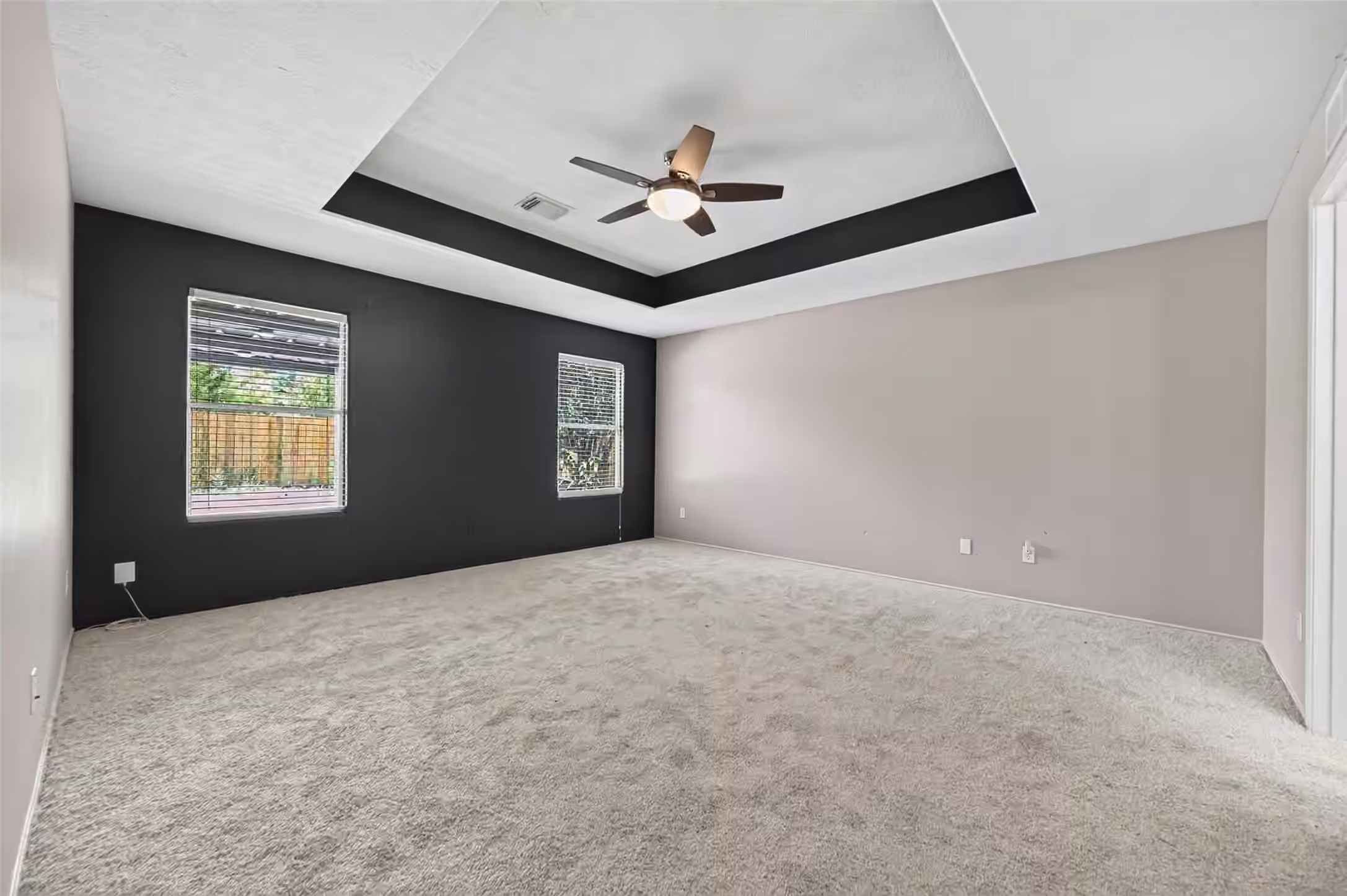 Photo 4 of 24019 Kingbriar Drive, Spring, TX