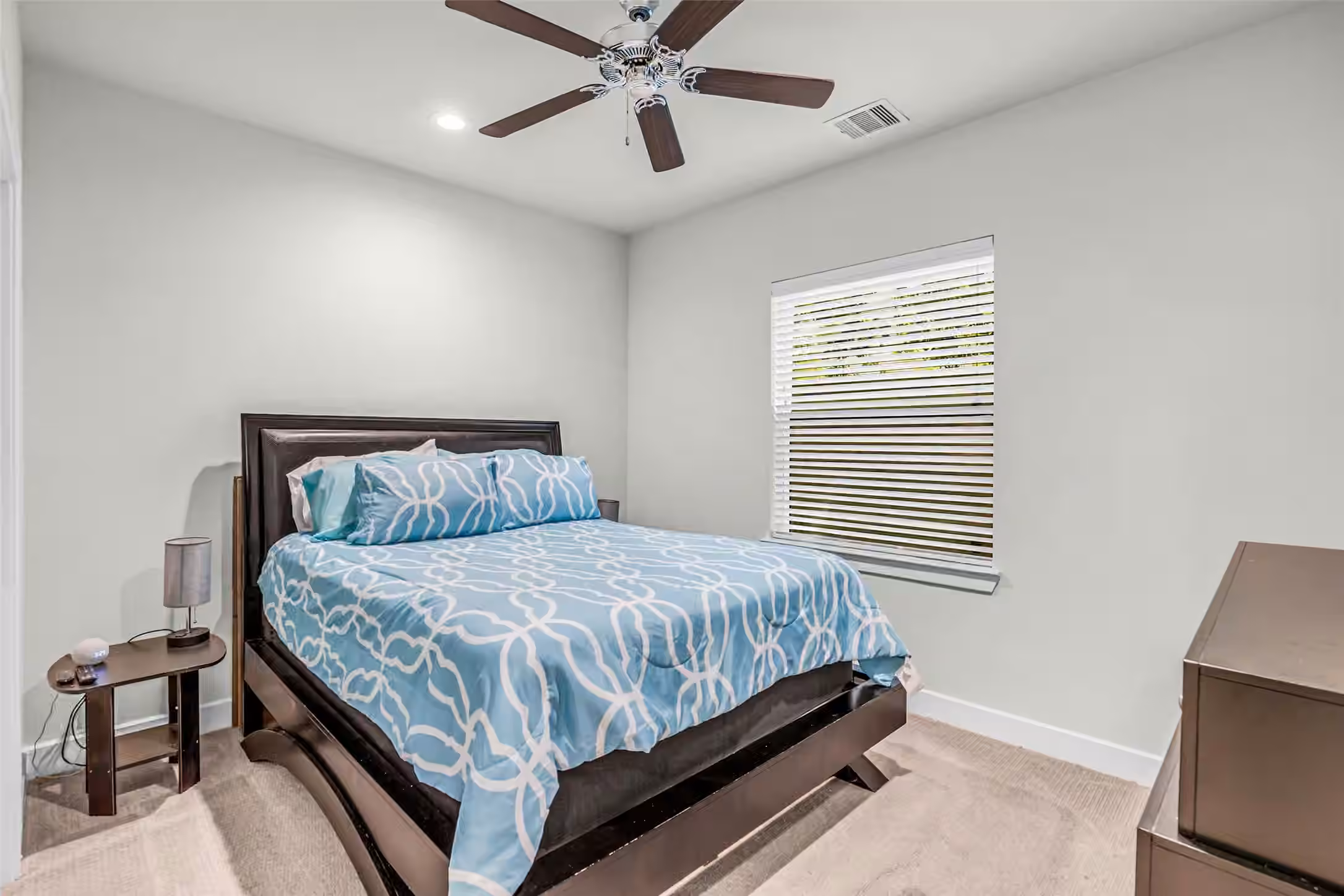 Photo 4 of 3313 Hutchins Street, Houston, TX