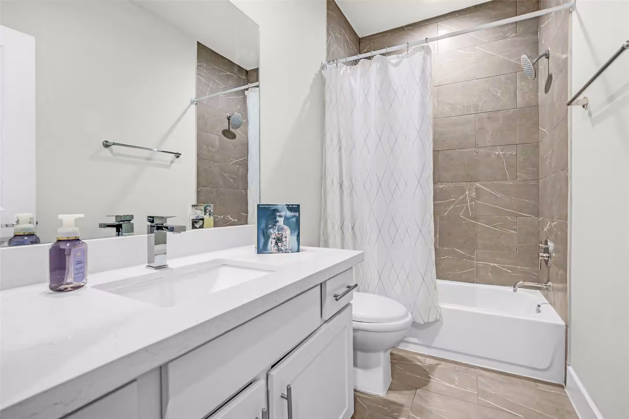 Photo 5 of 3313 Hutchins Street, Houston, TX