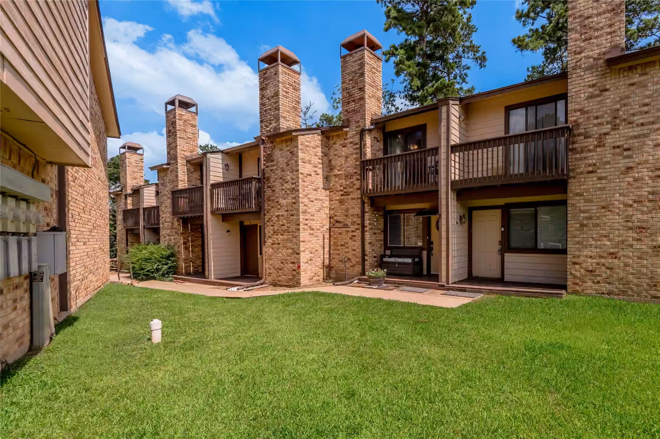 Photo 3 of 2521 Crosstimbers Street F2, Huntsville, TX
