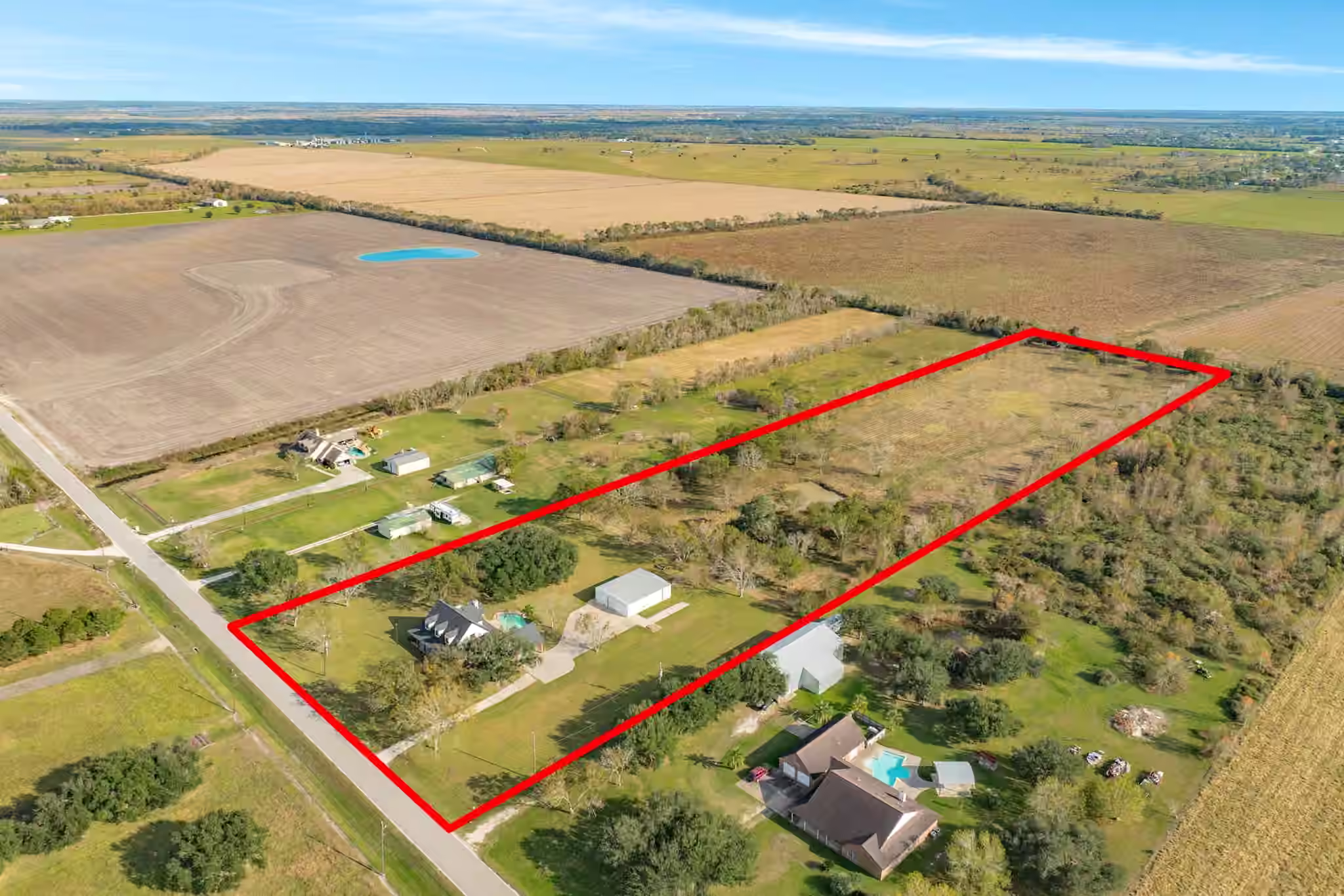 Photo 5 of 310 County Road 47, Angleton, TX