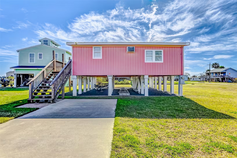 Photo 2 of 1102 MAYES, Crystal Beach, TX