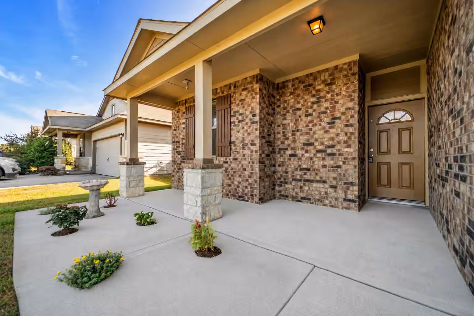 Photo 2 of 4707 Waukegan Road, Conroe, TX