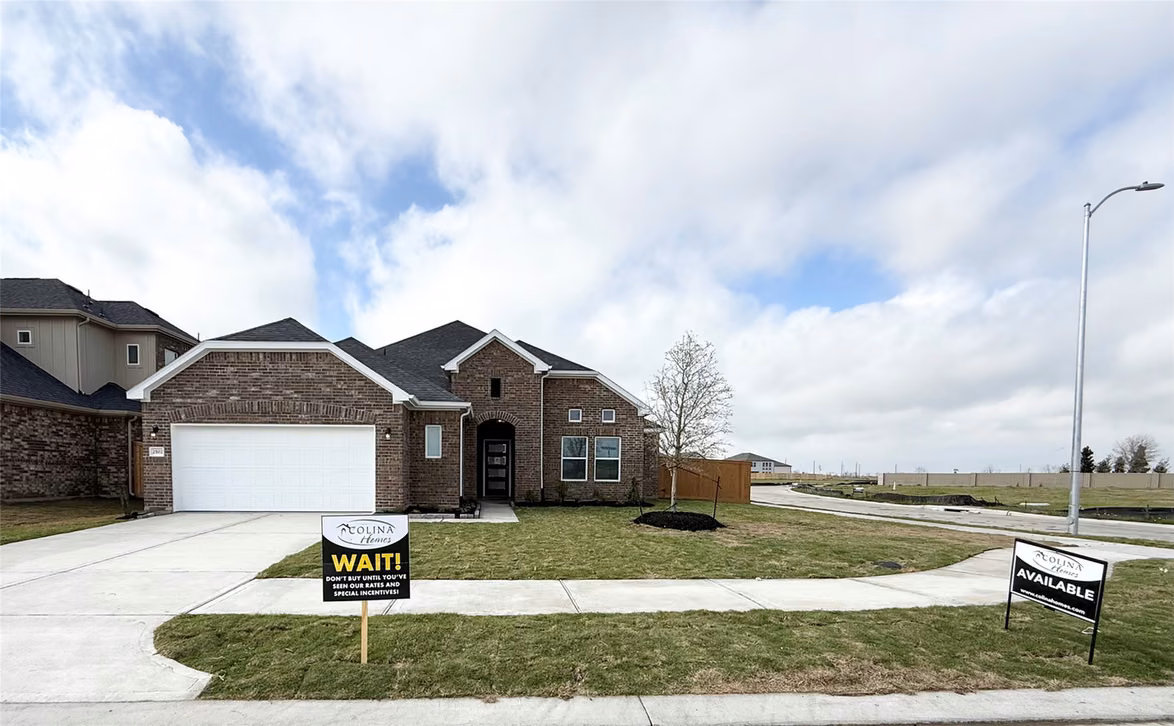 Photo 2 of 1052 Apple Ridge Road, Magnolia, TX