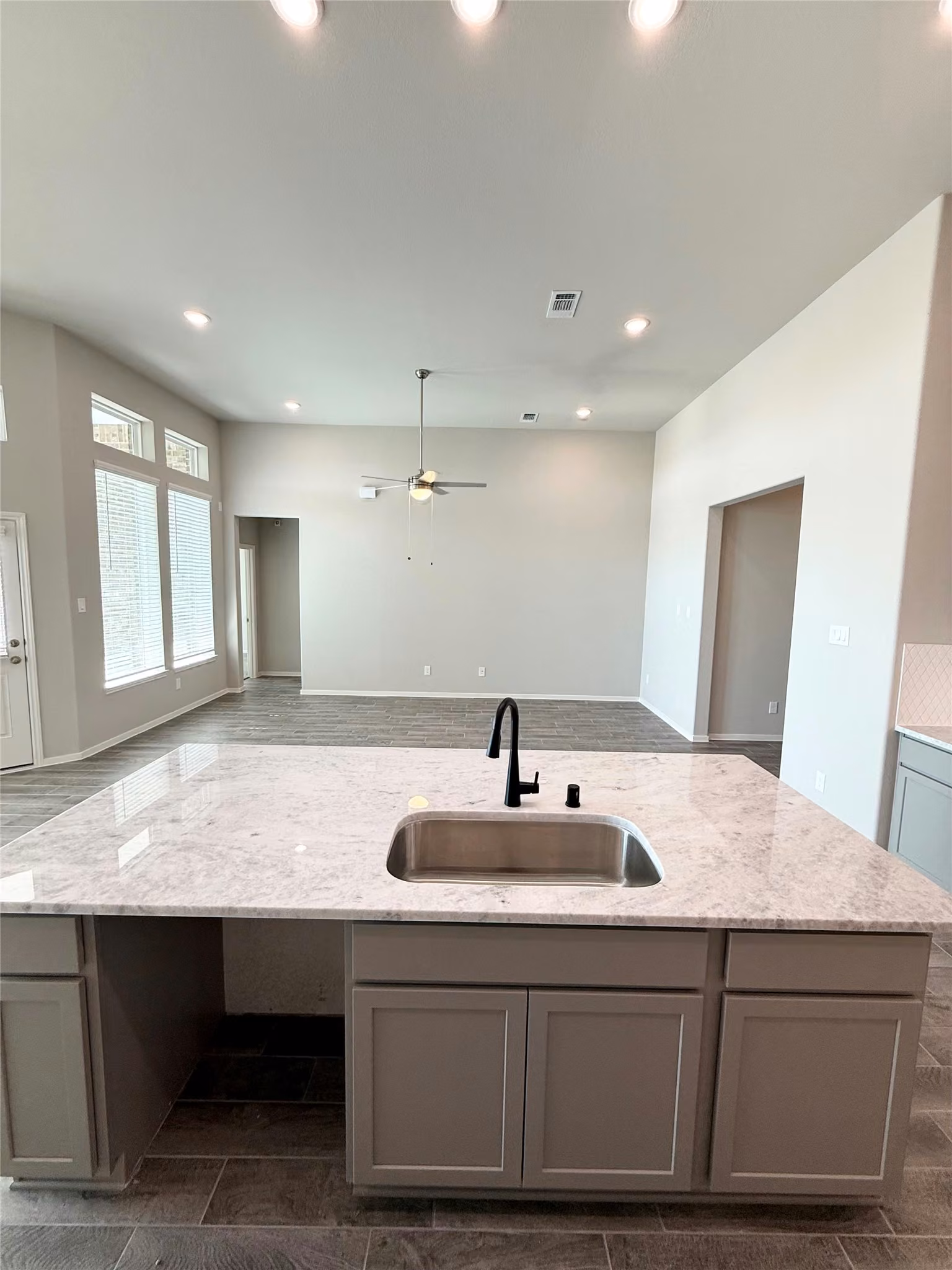 Photo 7 of 1052 Apple Ridge Road, Magnolia, TX