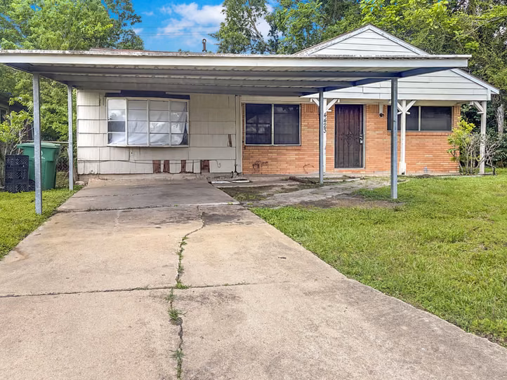 Photo 2 of 4423 Holloway Drive, Houston, TX