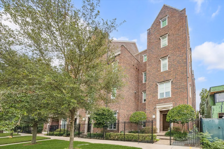 Photo of 415 Lovett Boulevard E, Houston, TX