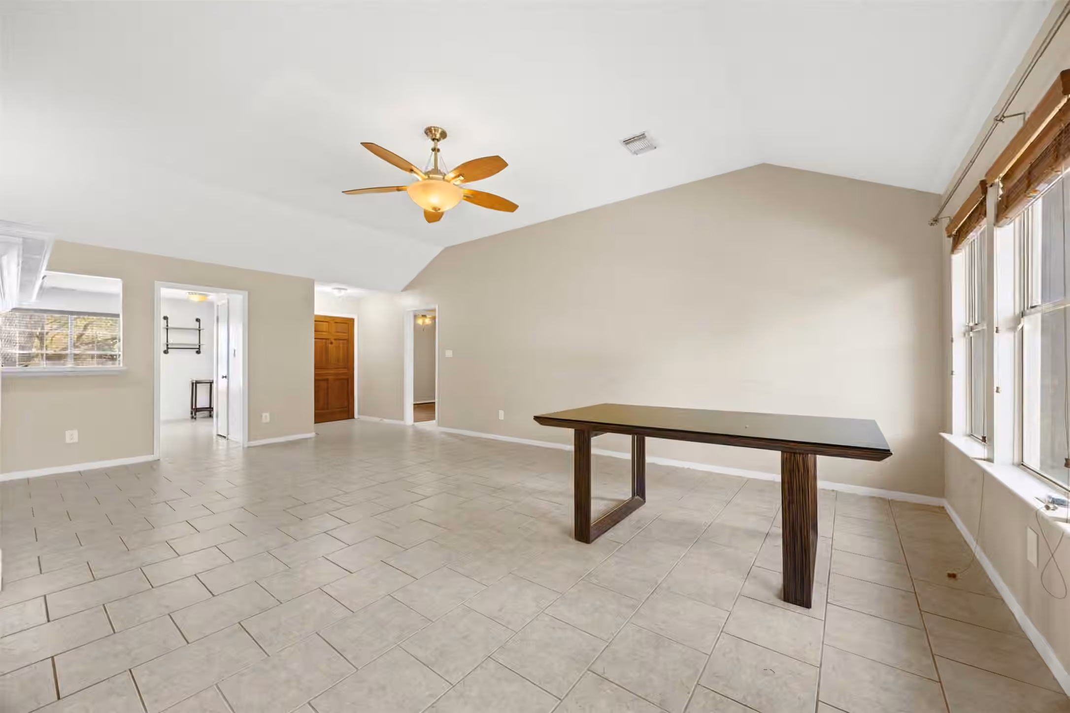 Photo 5 of 5526 Clarkston Lane, Spring, TX