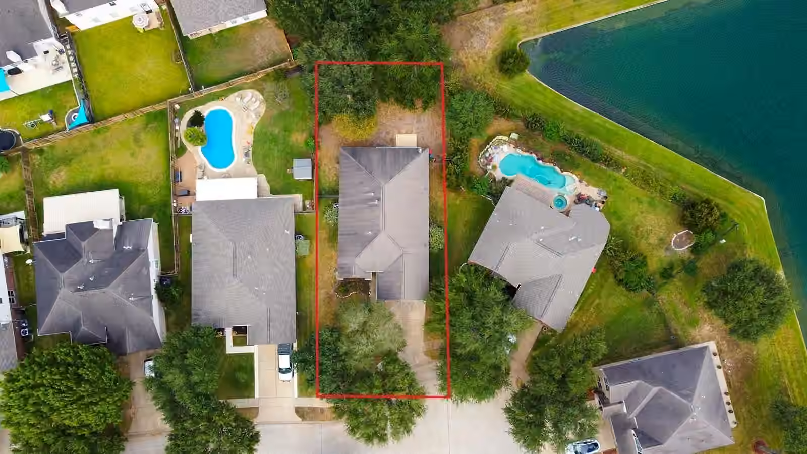 Photo 2 of 25910 N Lakefair Drive, Richmond, TX