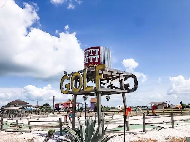 Photo of 1987 Hwy 87, Crystal Beach, TX 77650