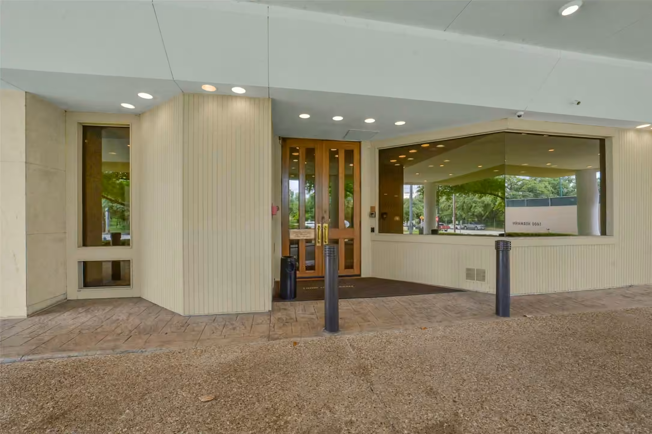 Photo 3 of 1400 Hermann Drive 11A, Houston, TX