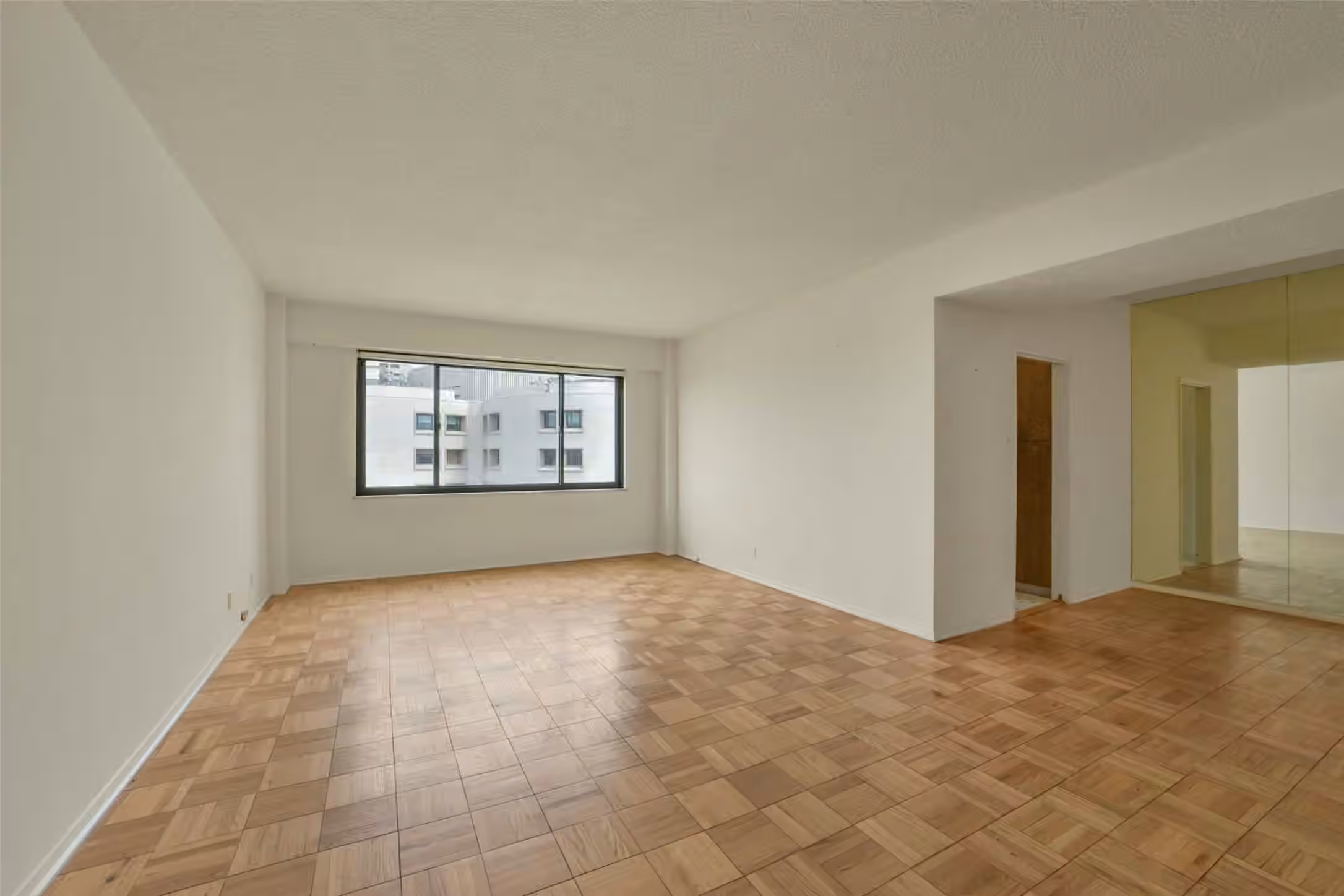 Photo 6 of 1400 Hermann Drive 11A, Houston, TX