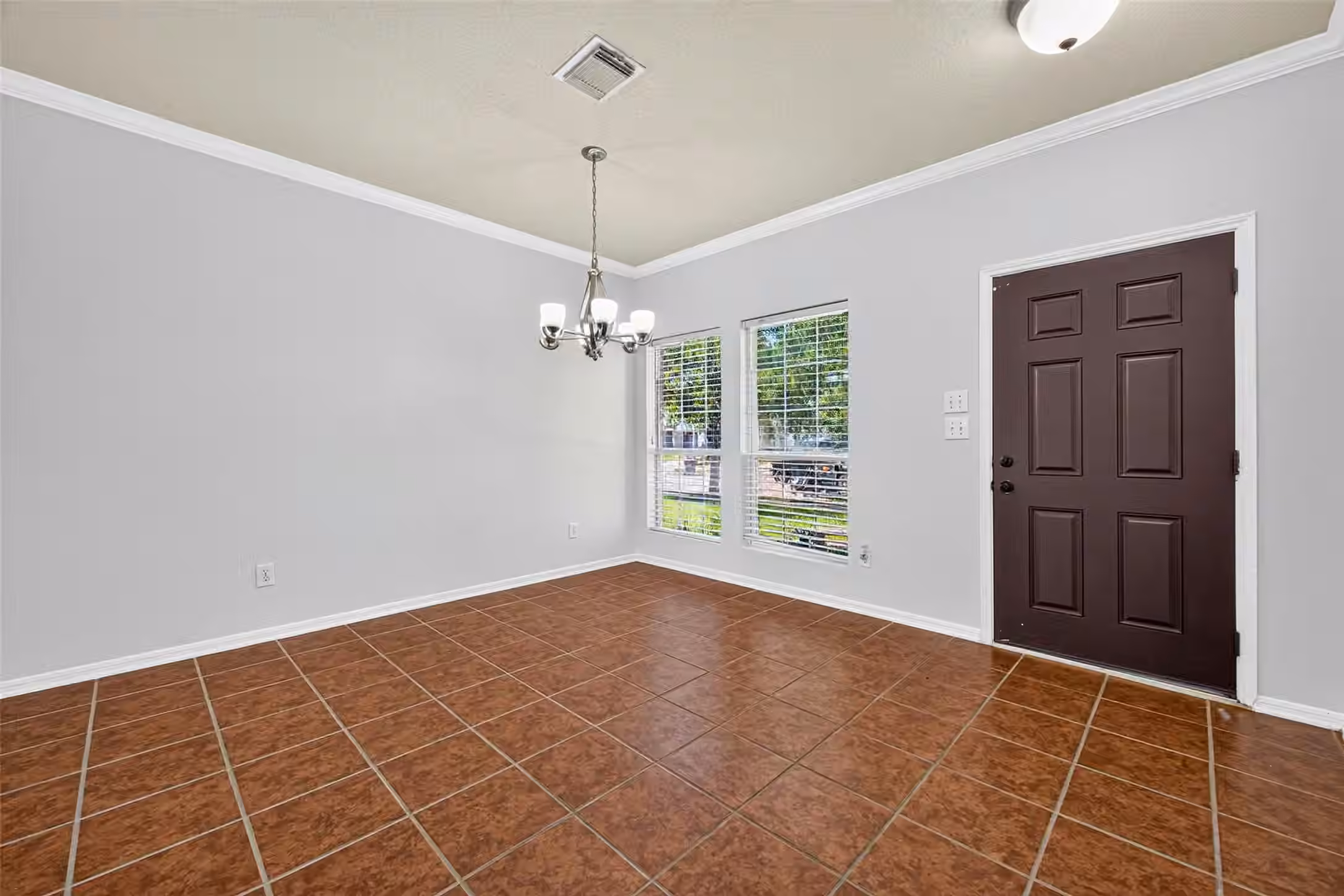 Photo 3 of 18439 Alemarble Oak Street, Cypress, TX