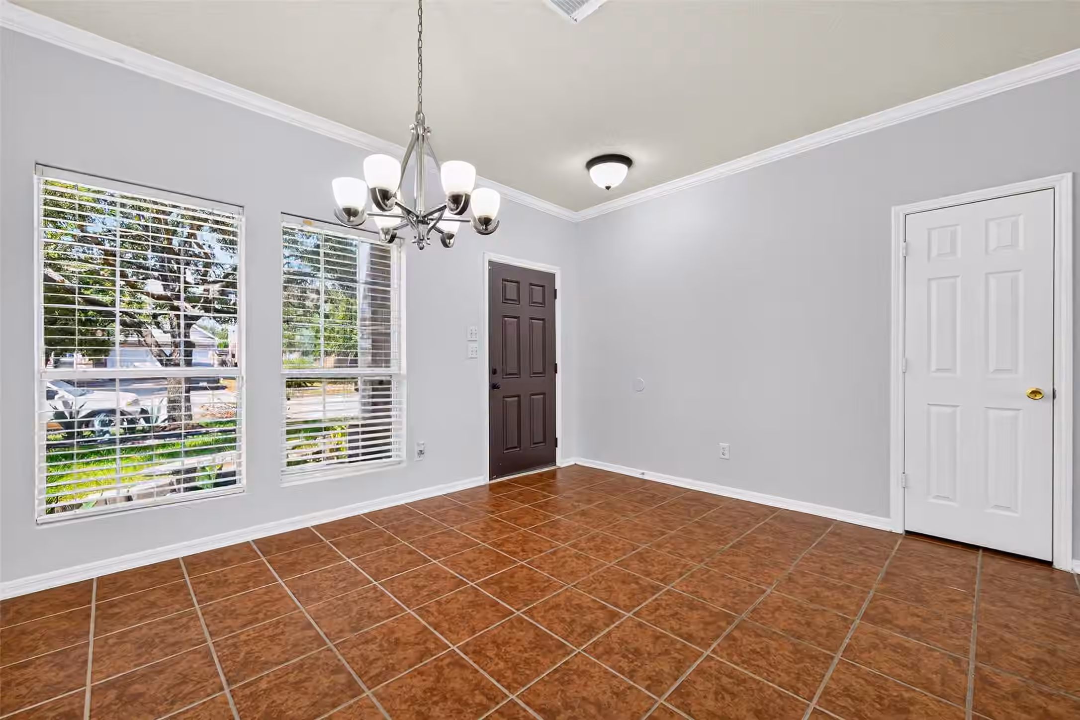 Photo 4 of 18439 Alemarble Oak Street, Cypress, TX
