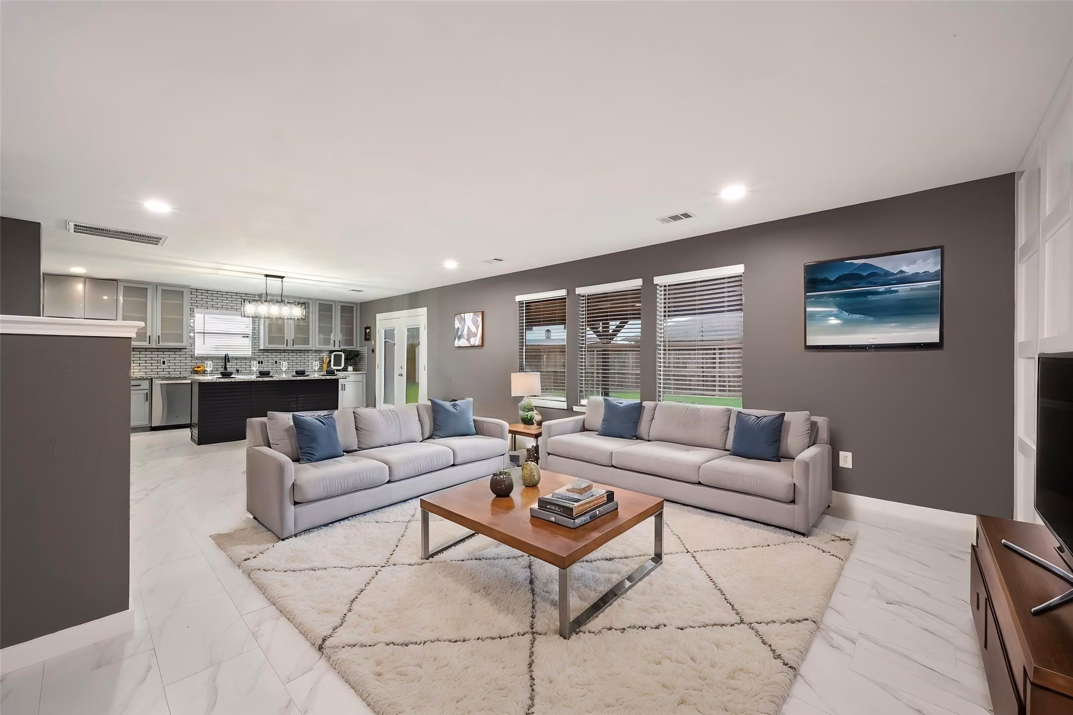 Photo 4 of 9226 Macmillan Lane, Houston, TX