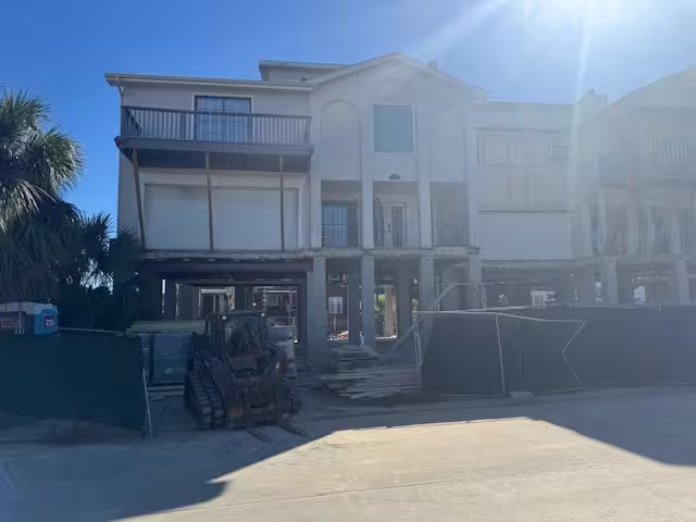Photo of 15 Harbour Drive, Nassau Bay, TX