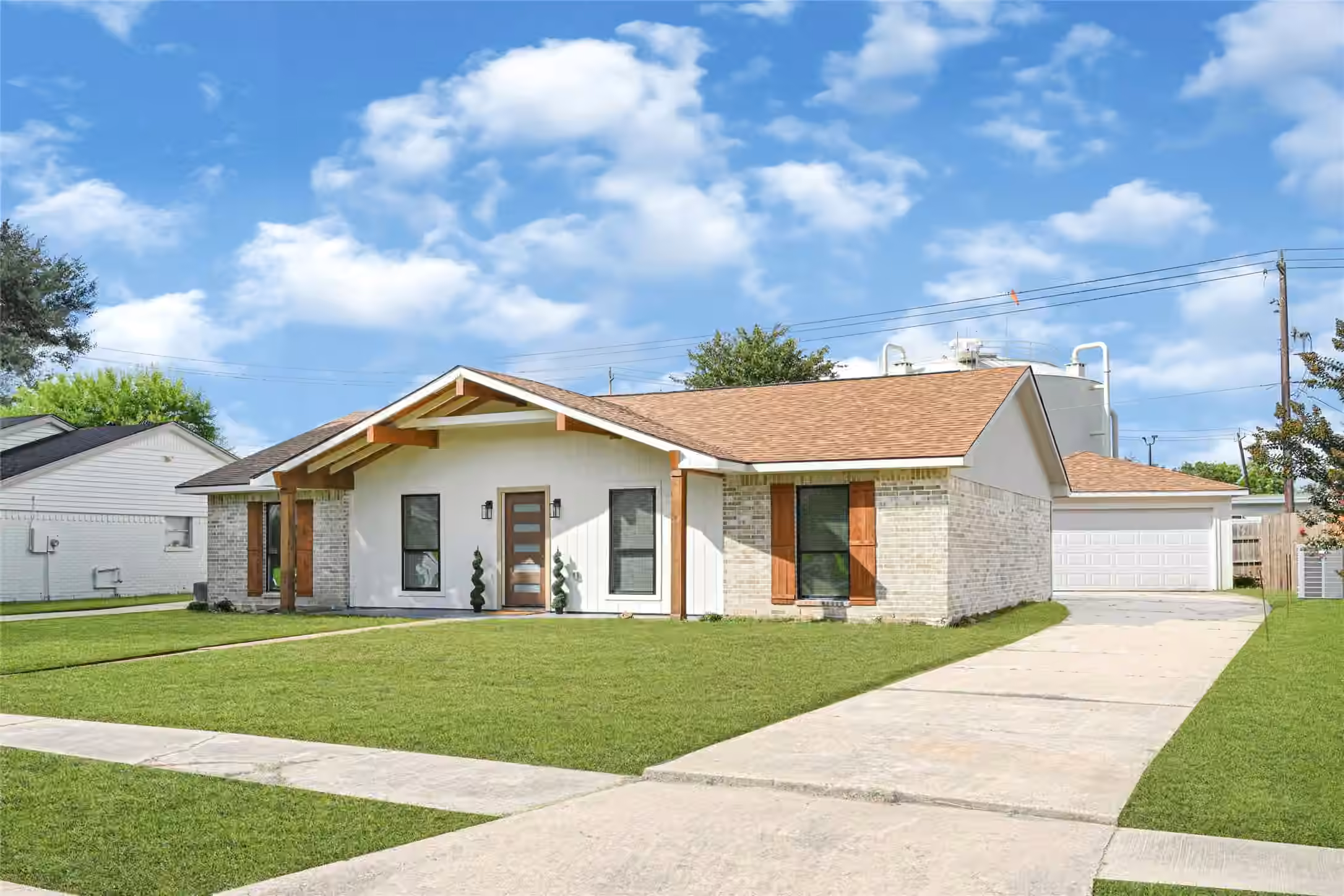 Photo 2 of 11102 Sagecanyon Drive, Houston, TX