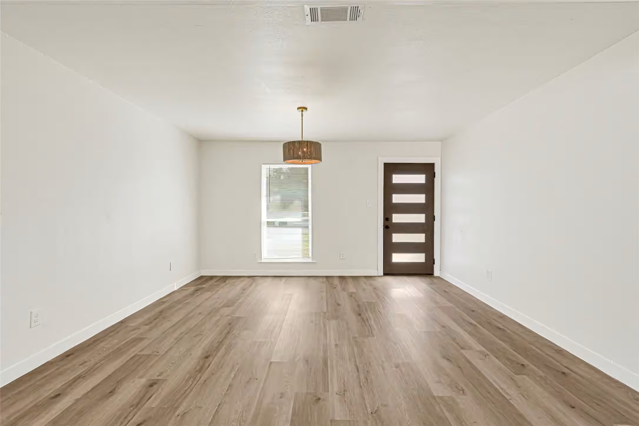 Photo 3 of 11102 Sagecanyon Drive, Houston, TX